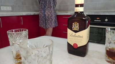 Jima'i da matar abokin buguwa. Ina fatan ban yi mata ciki ba.